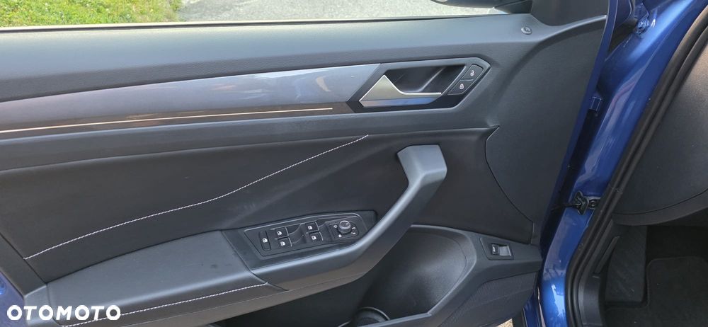 Volkswagen T-Roc 1.5 TSI Life DSG - 12