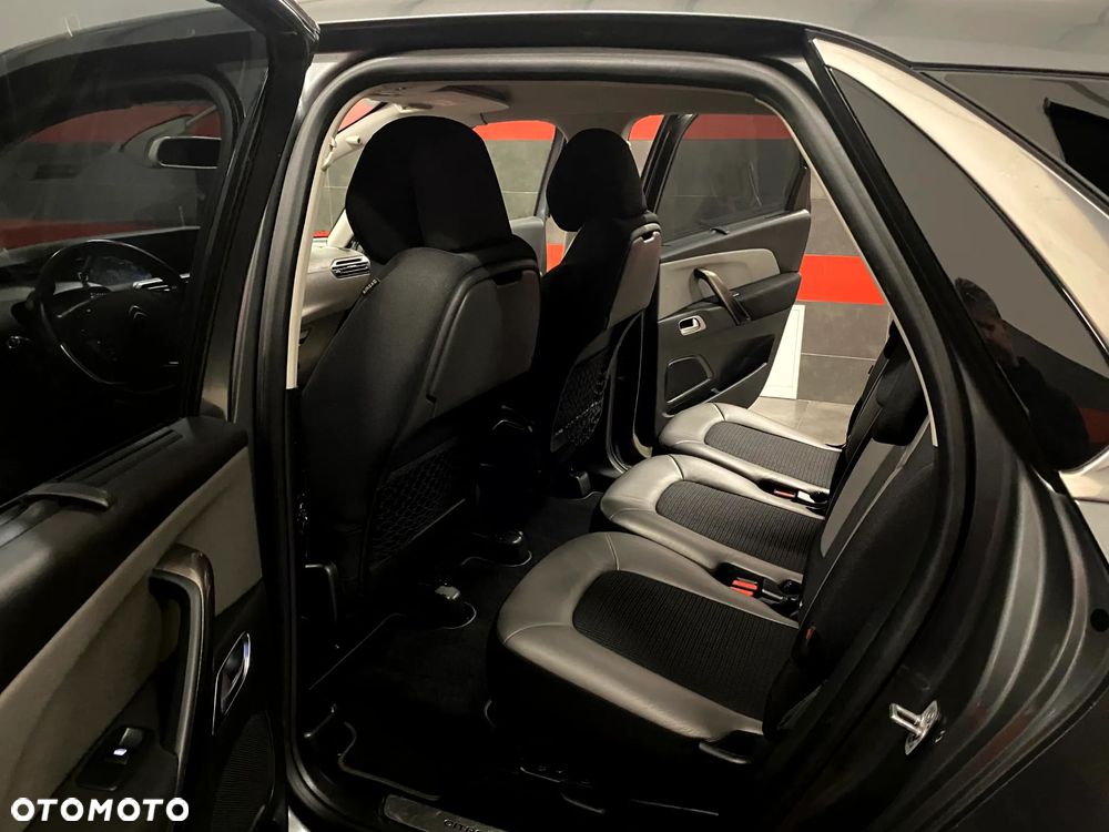 Citroën C4 Picasso 2.0 BlueHDi Exclusive - 24