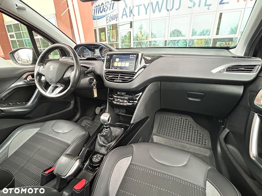 Peugeot 2008 1.2 PureTech Allure Pack S&S - 24