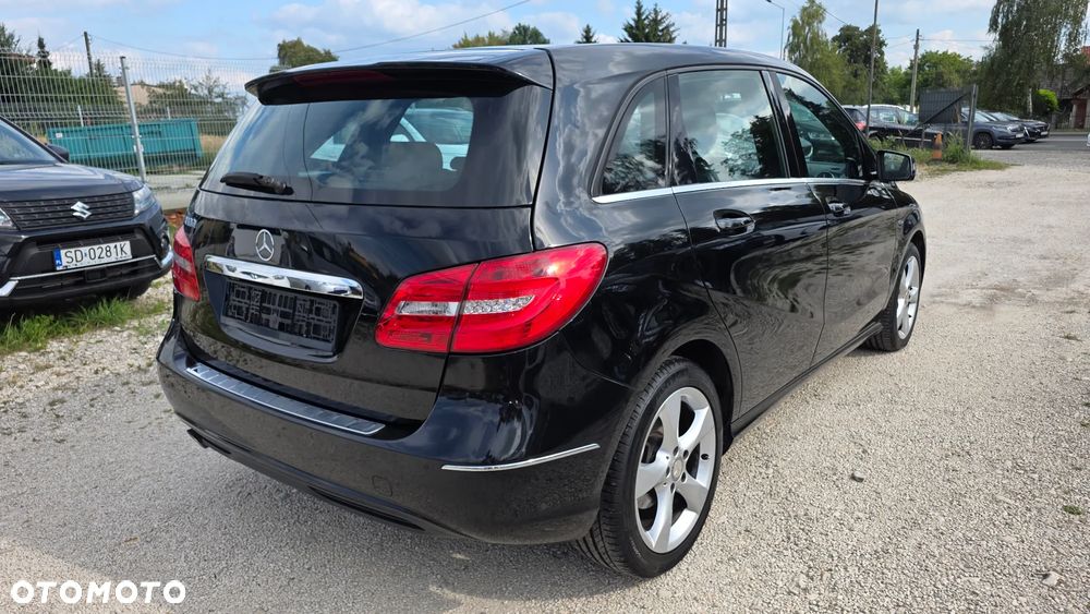 Mercedes-Benz Klasa B 180 BlueEFFICIENCY Edition 1 - 6