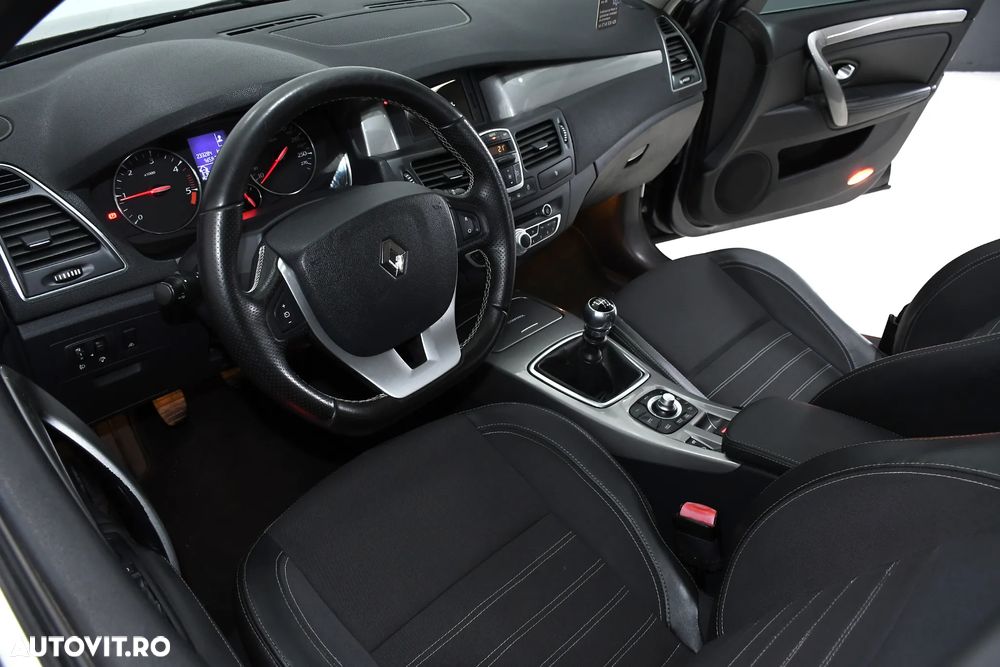 Renault Laguna ENERGY dCi 130 FAP Start-Stop Paris - 16