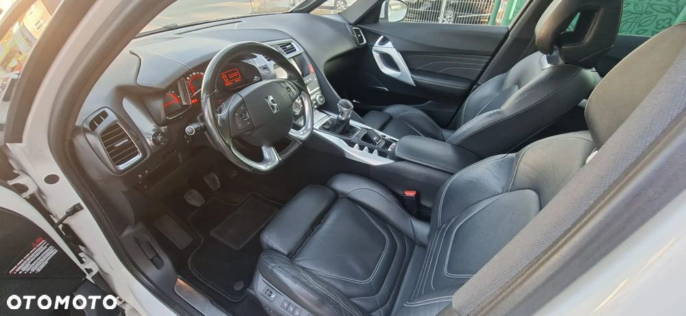 DS Automobiles DS 5 - 7