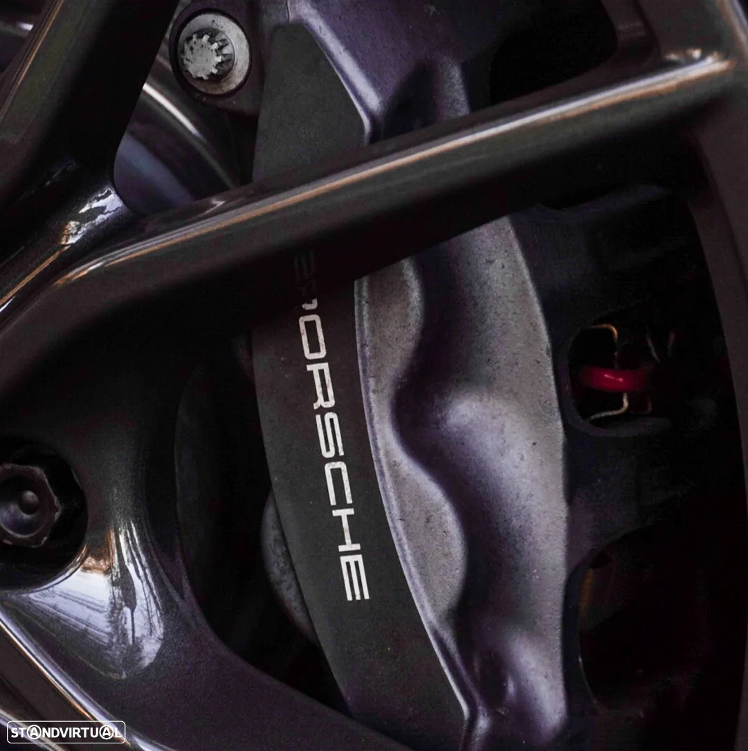 Porsche 718 Cayman T - 28