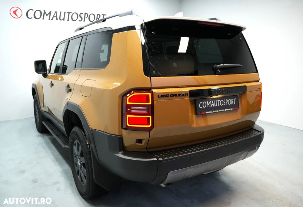 Toyota Land Cruiser - 4