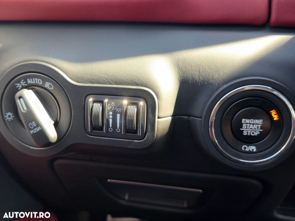 Maserati Ghibli GranLusso - 32