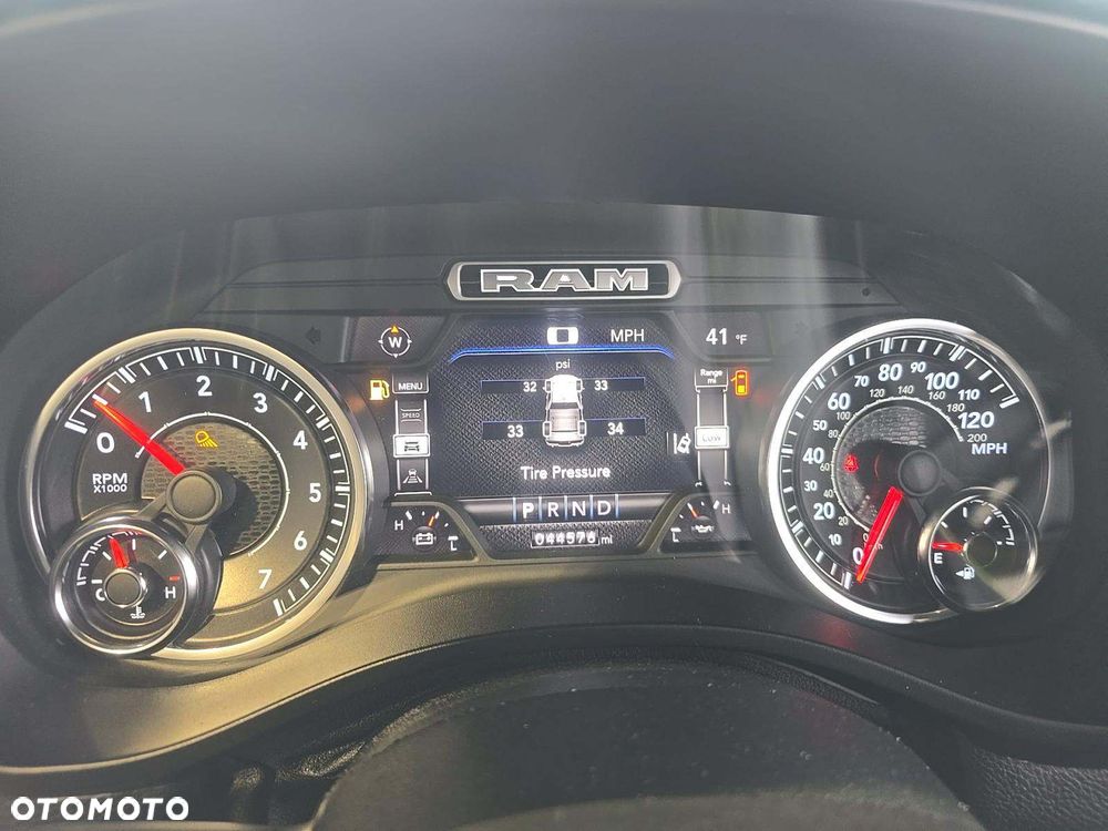 RAM 1500 5.7 eTorque Crew Cab Shortbed Laramie Black - 13