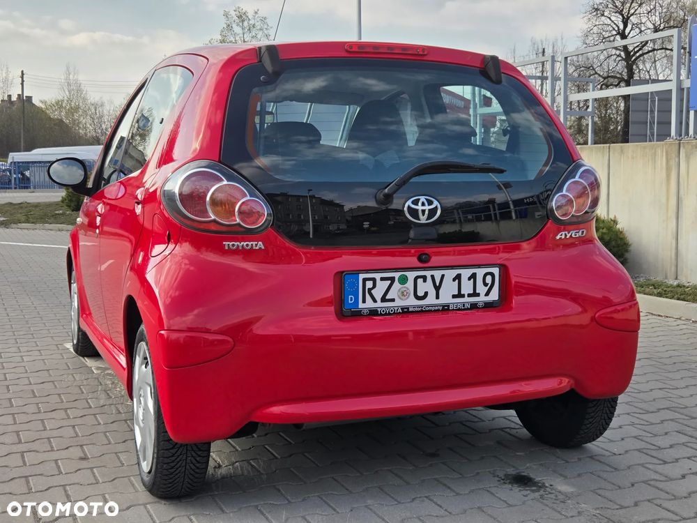 Toyota Aygo CoolRed - 4