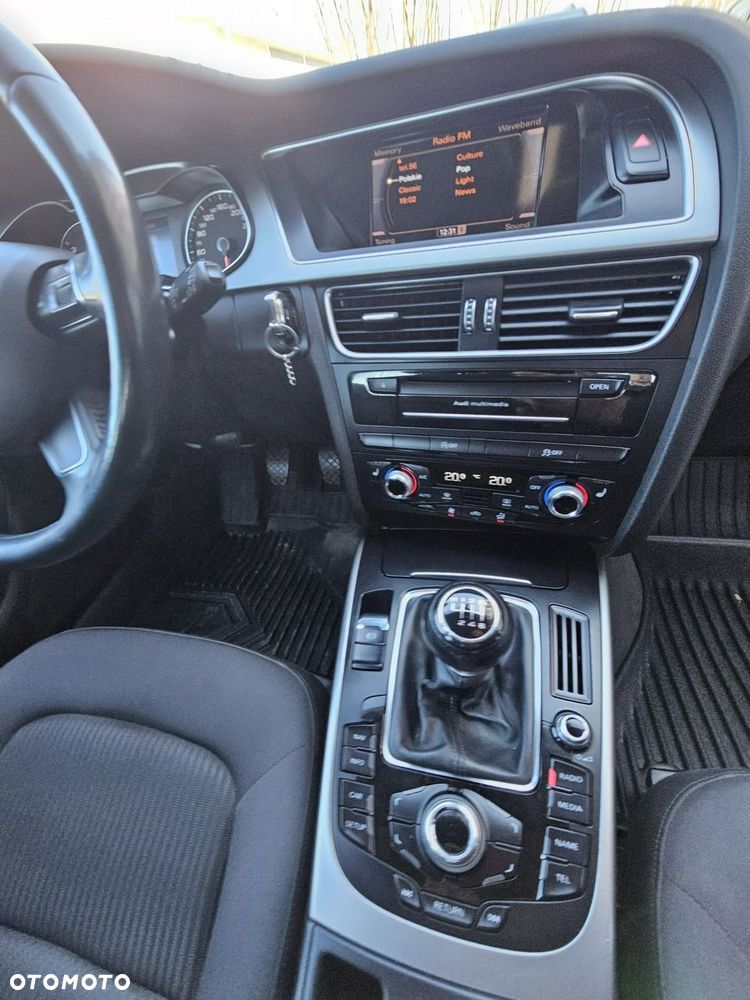 Audi A4 Avant 2.0 TDI ultra DPF Attraction - 18