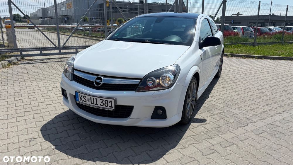 Opel Astra 1.6 Black&White - 8