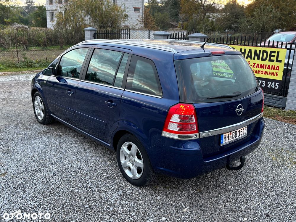 Opel Zafira - 18