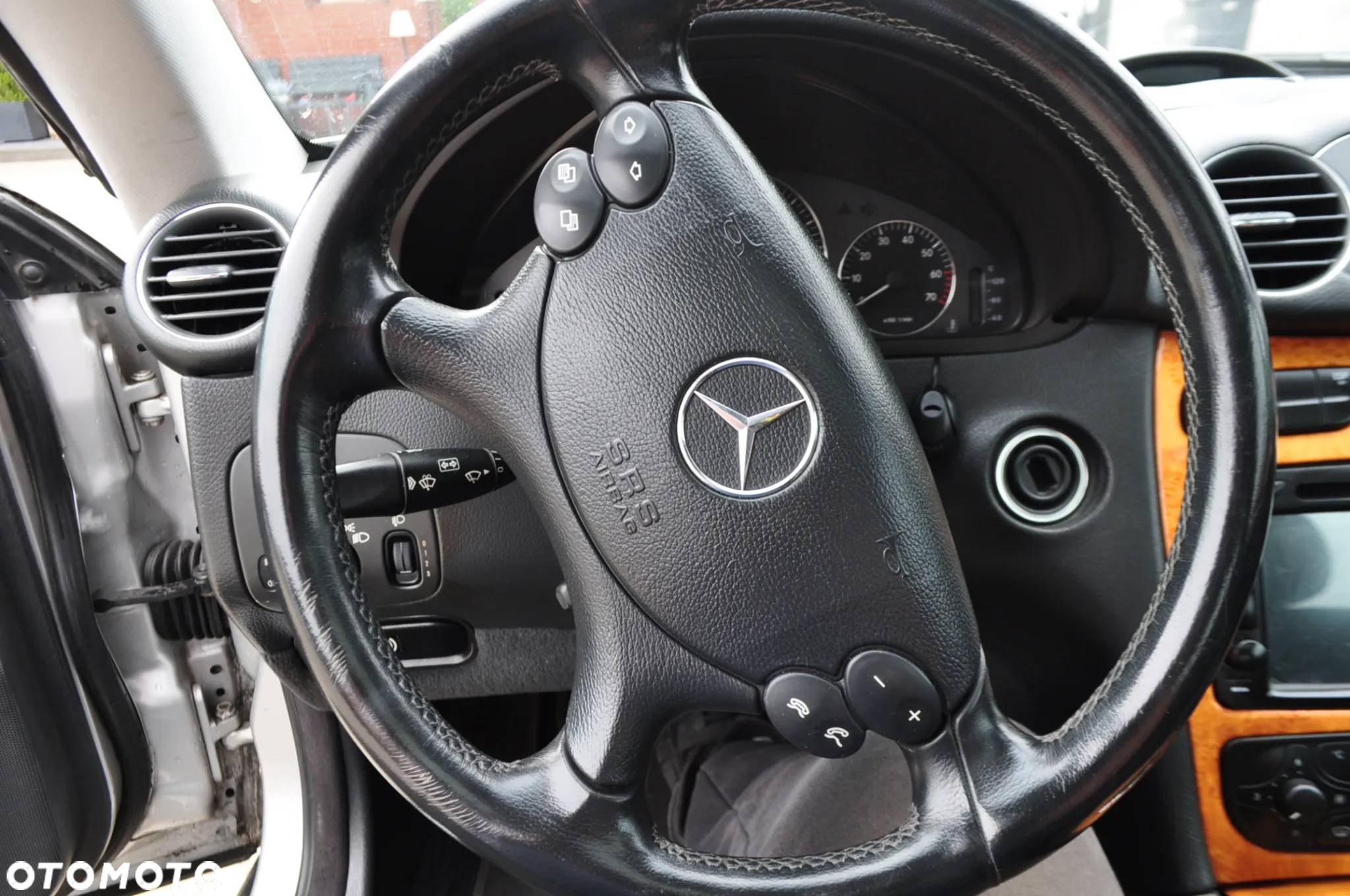 Mercedes-Benz CLK - 20