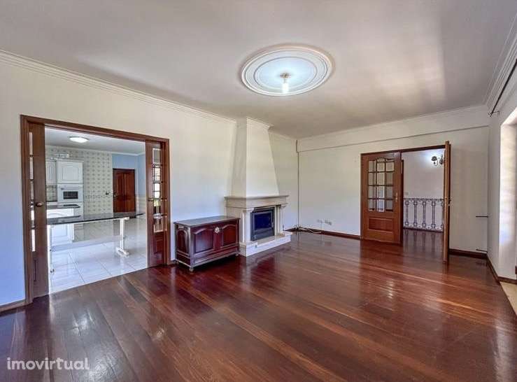 Moradia t4+1 - Grande imagem: 4/27