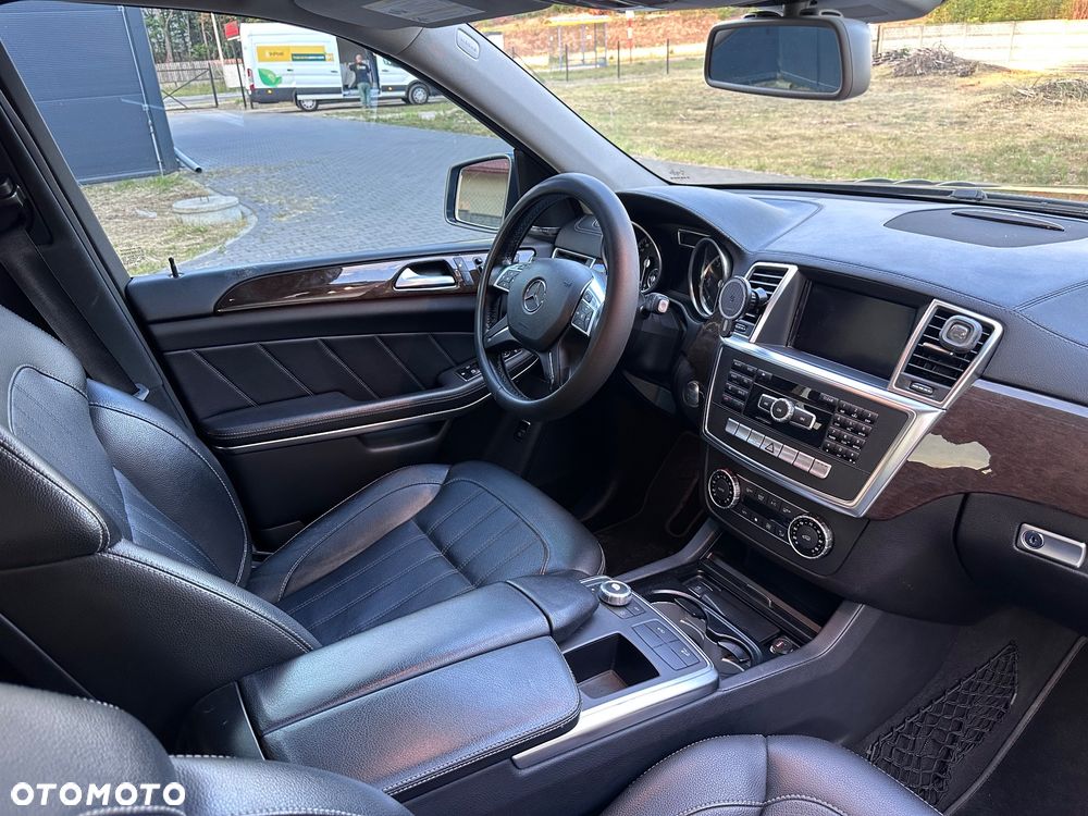Mercedes-Benz GL - 16
