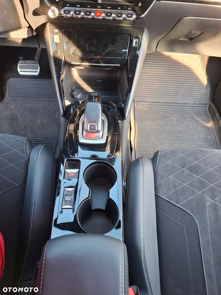 Peugeot 2008 1.2 PureTech GT S&S EAT8 - 12