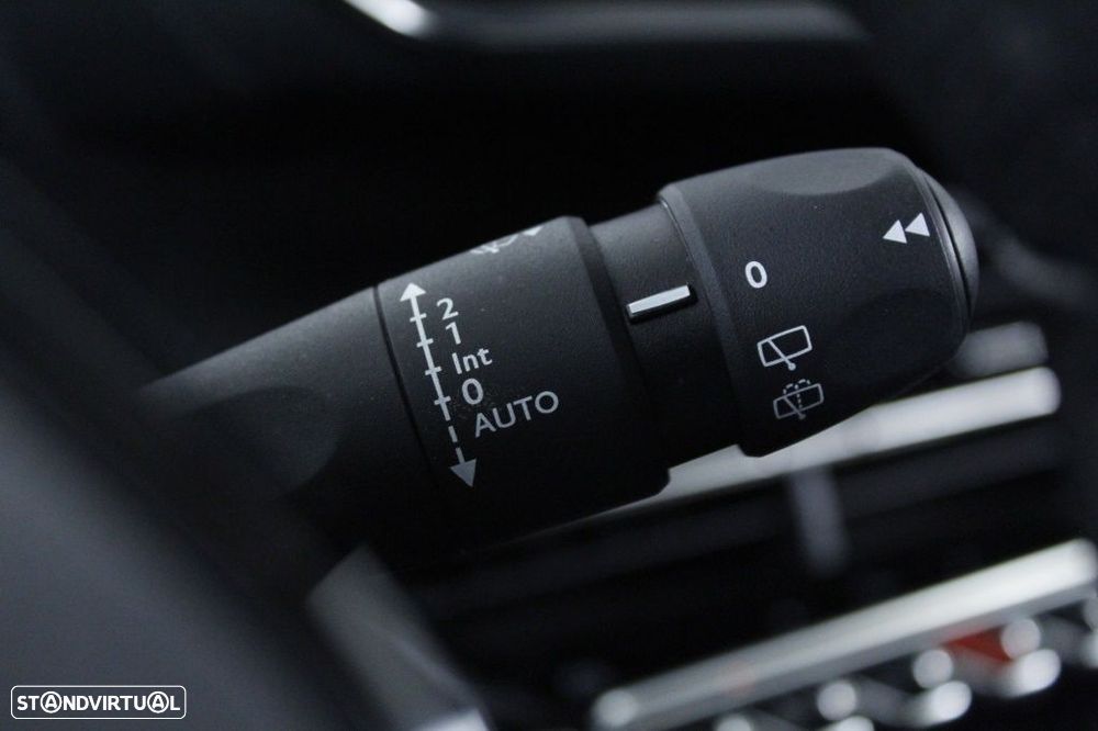 Peugeot 2008 1.2 PureTech Active - 26