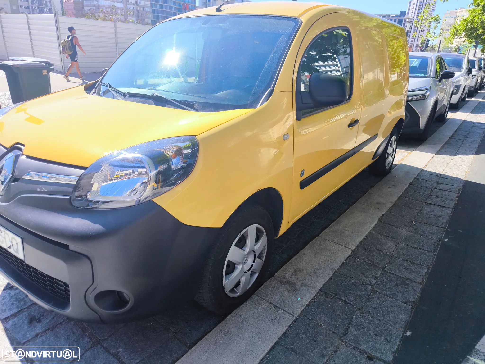 Renault Kangoo ZE Maxi - 1