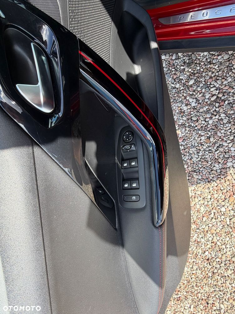 Peugeot 2008 PureTech 130 Stop&Start GT-Line Edition - 16
