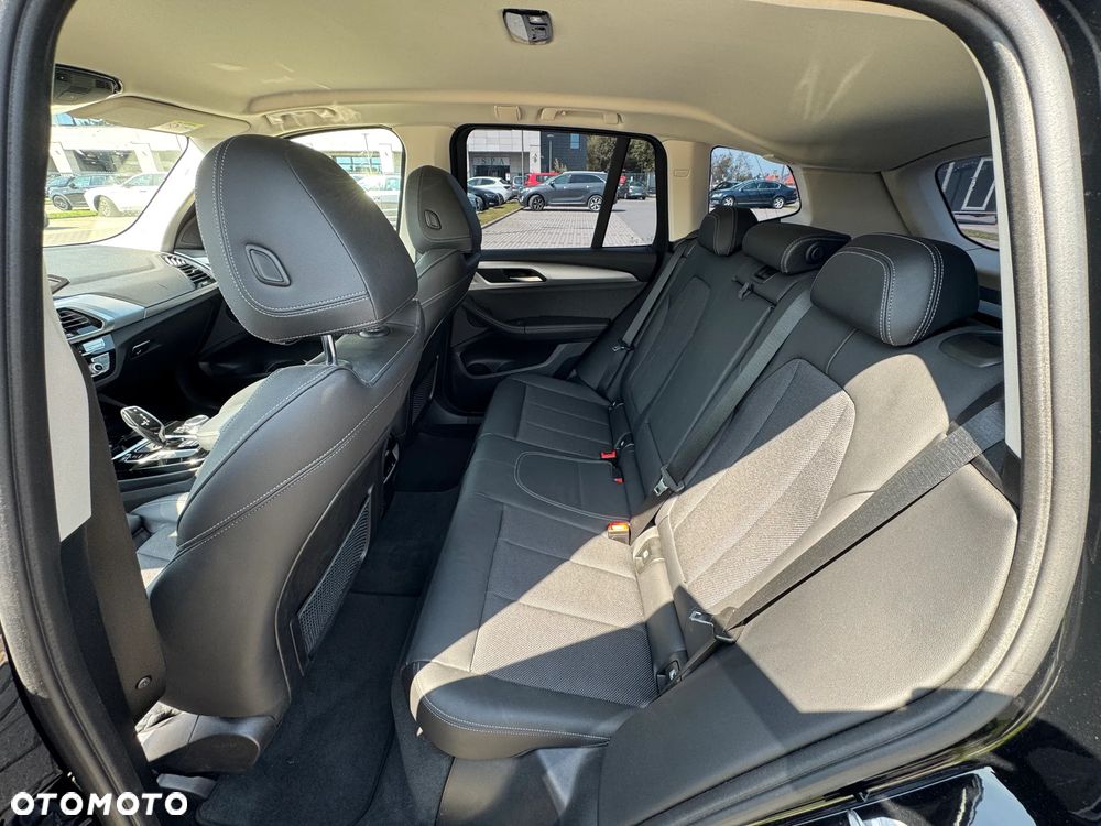 BMW X3 xDrive30e Advantage sport - 7