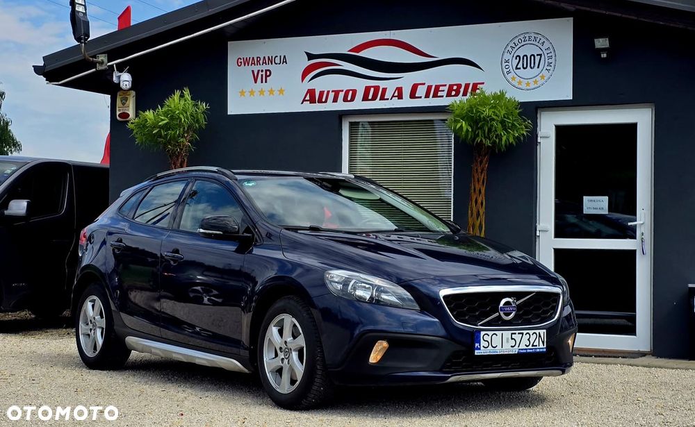 Volvo V40 Cross Country - 9