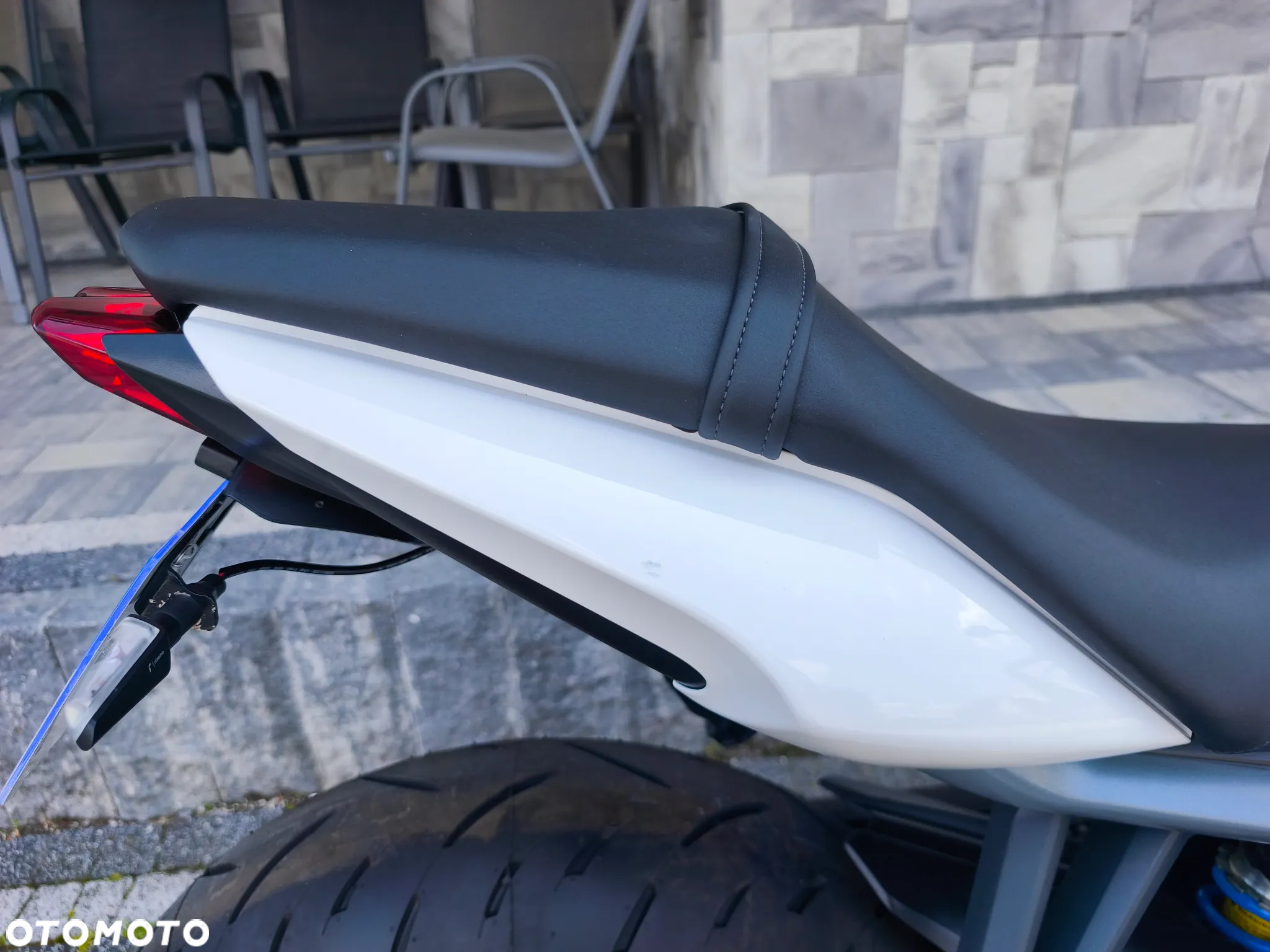 Triumph Street Triple - 19
