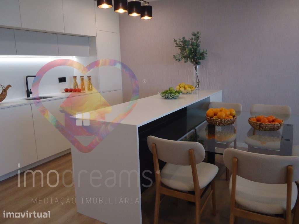Apartamento T3 Duplex c/ varanda e terraço, em Aveiro - Grande imagem: 4/26