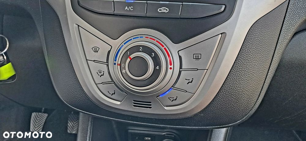 Hyundai ix20 1.4 blue Space+ - 10