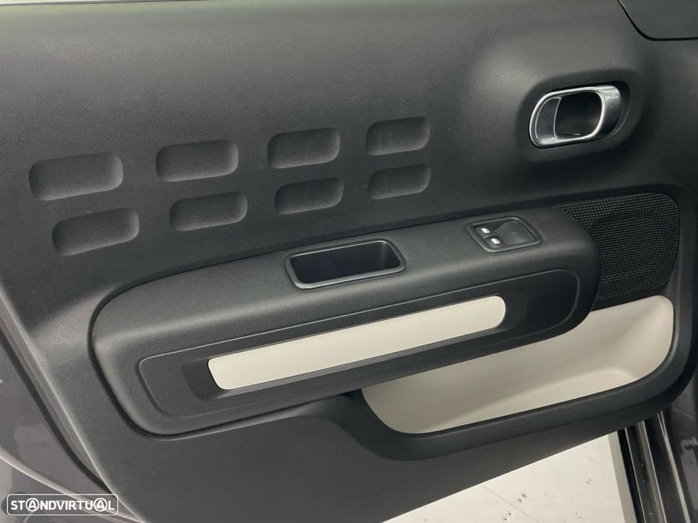 Citroën C3 1.2 PureTech C-Series - 17