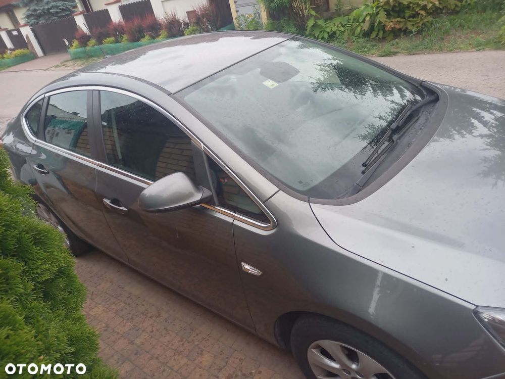 Opel Astra 1.4 T Active - 4