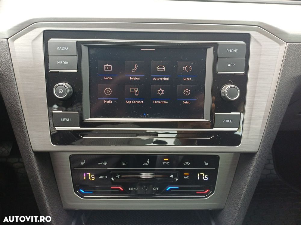 Volkswagen Passat 1.5 TSI ACT Advance - 18
