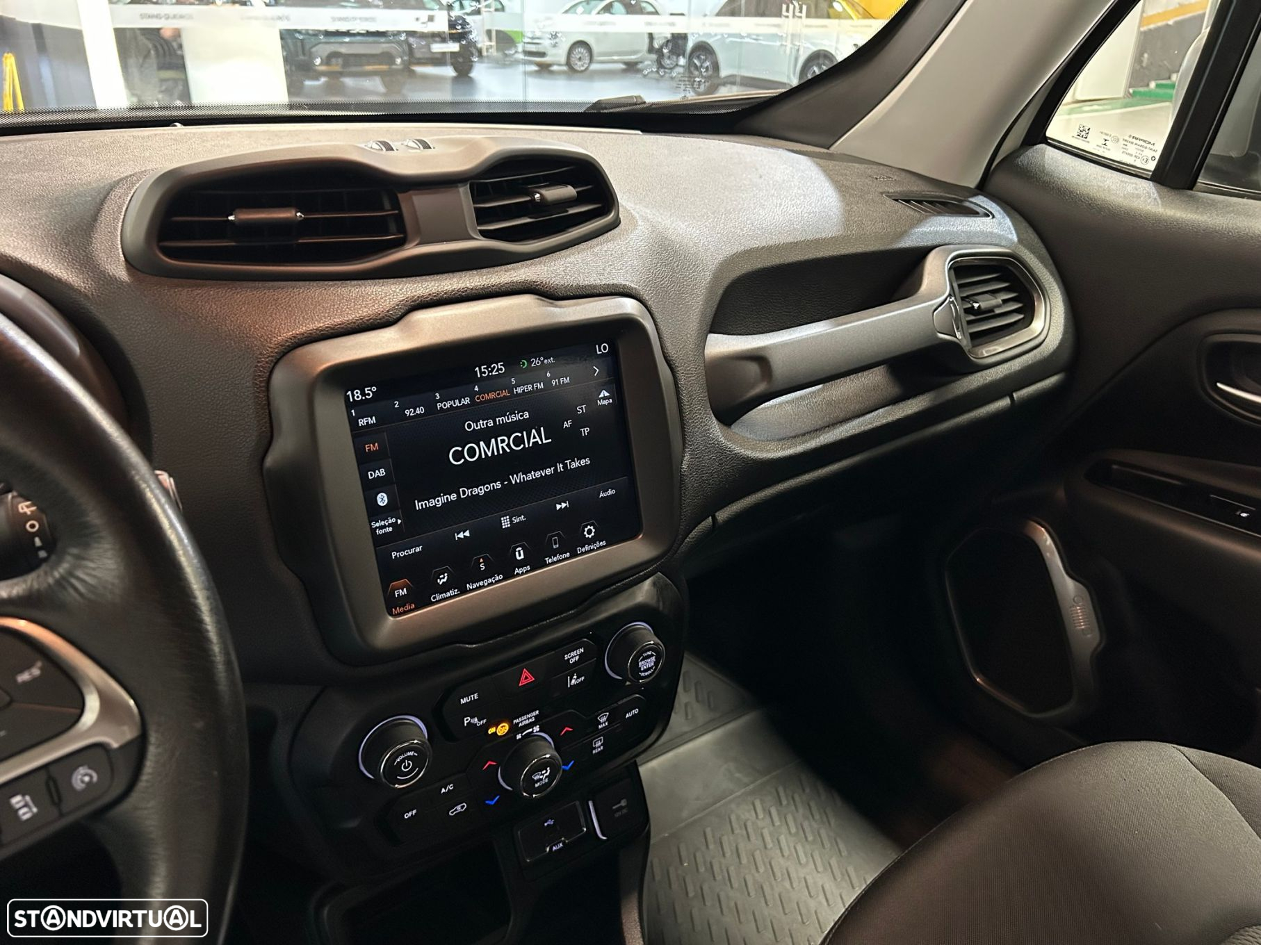 Jeep Renegade 1.0 T Limited - 24