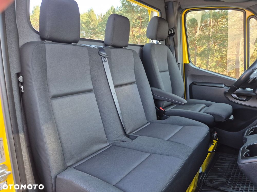 Mercedes-Benz Sprinter - 17