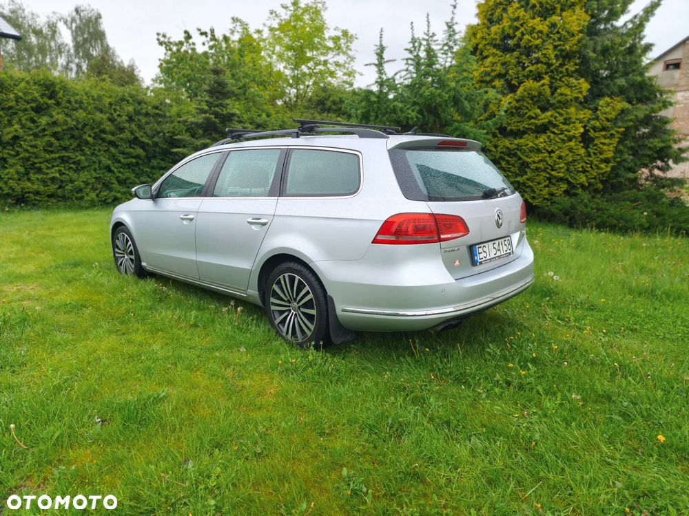 Volkswagen Passat 2.0 TDI Comfortline DSG - 4