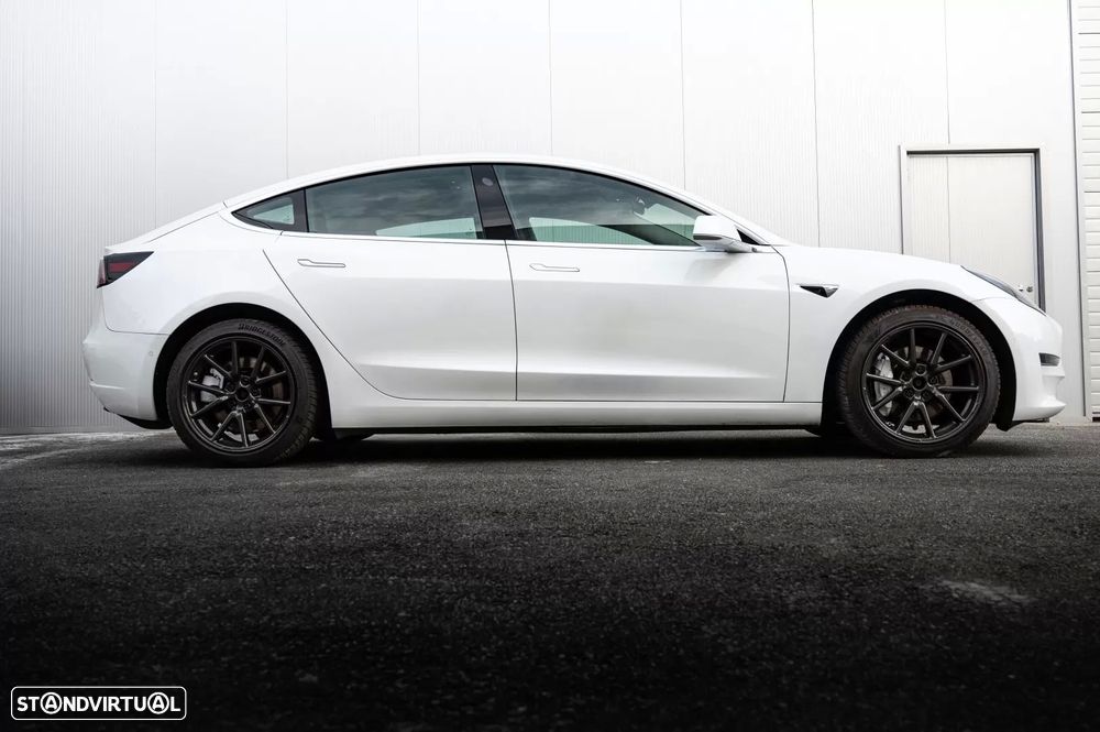 Tesla Model 3 Long-Range Dual Motor AWD - 3