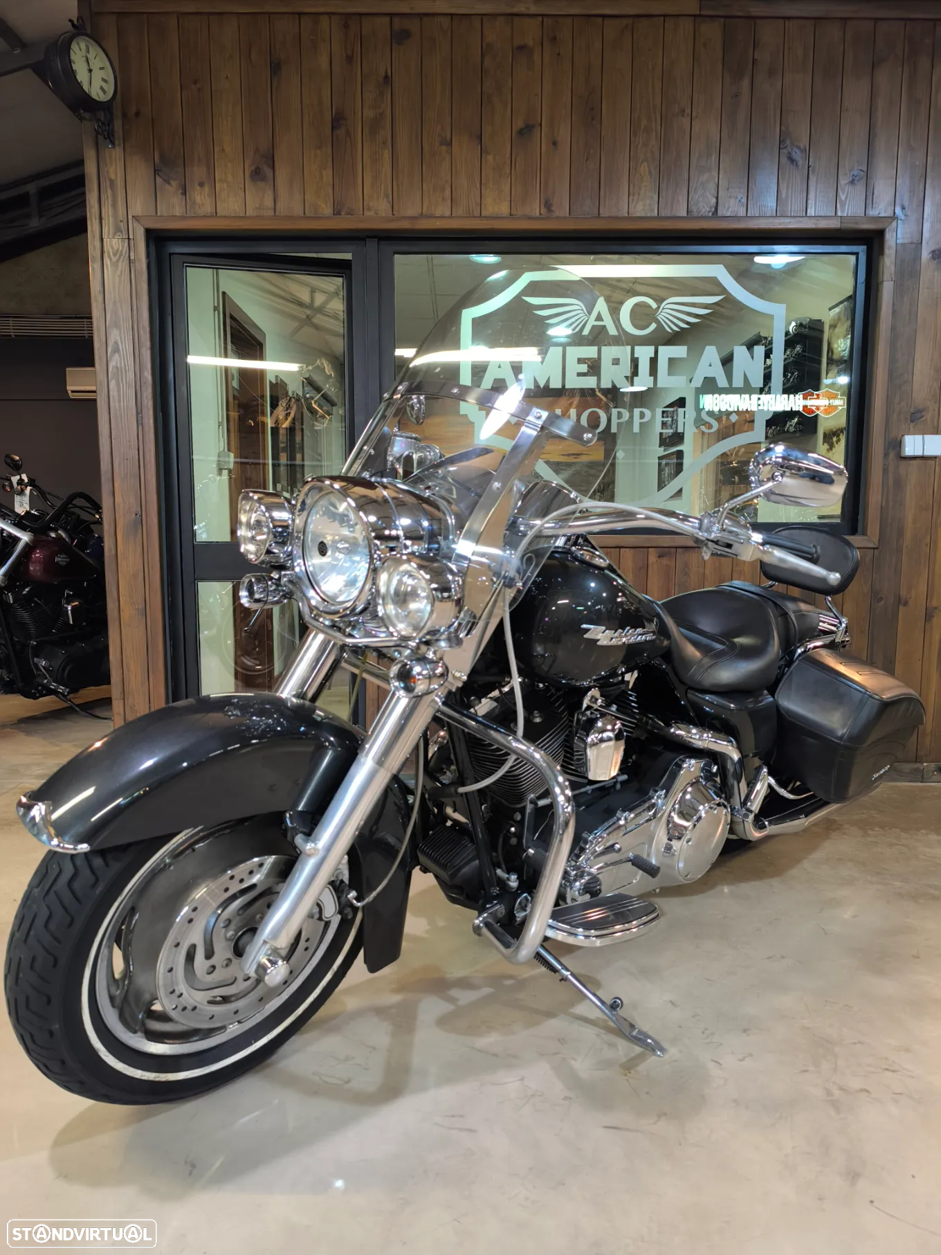Harley-Davidson FLHR Road King Custom - 13