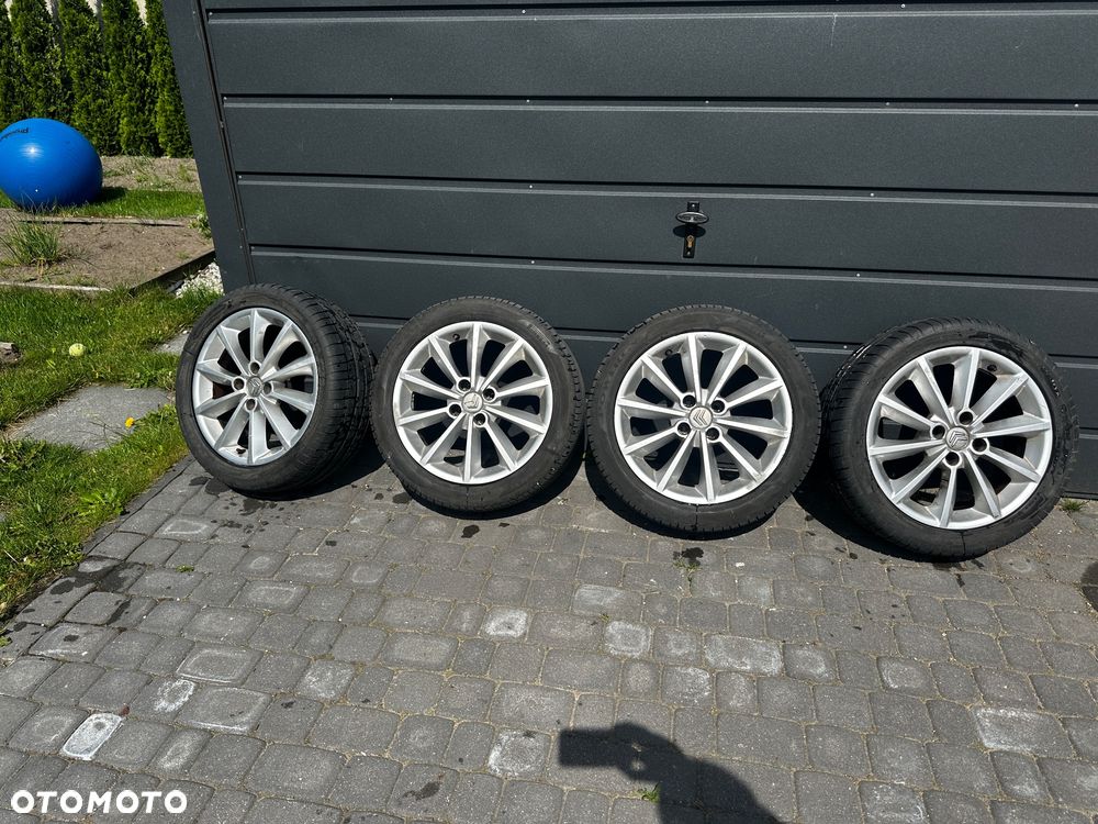 Citroën C4 BlueHDi 110 Stop&Start SHINE - 29