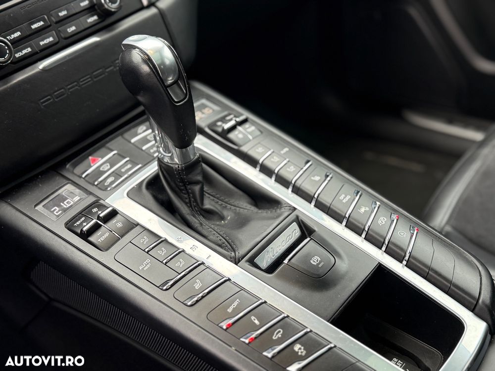 Porsche Macan - 15