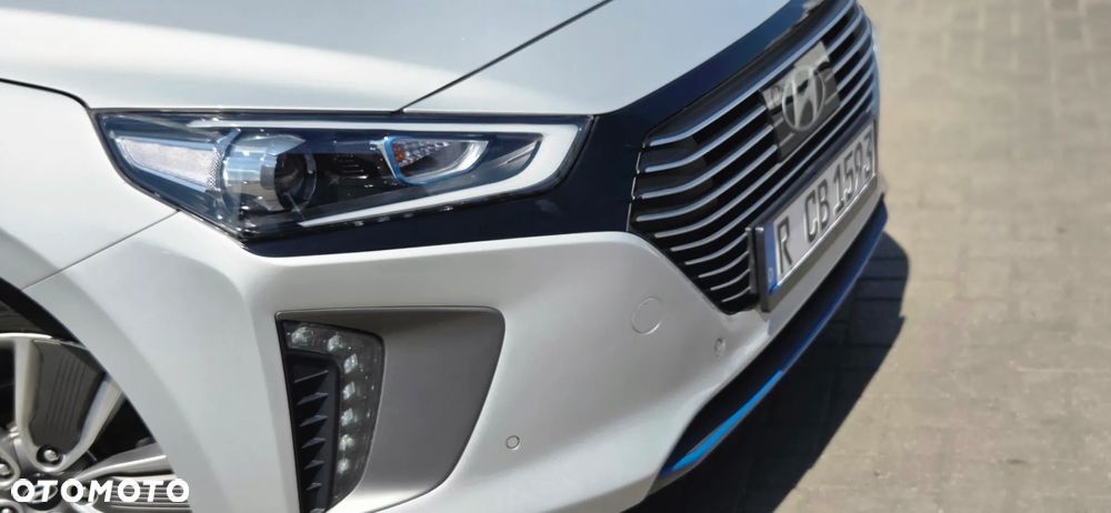 Hyundai IONIQ 1.6 GDI Premium - 19