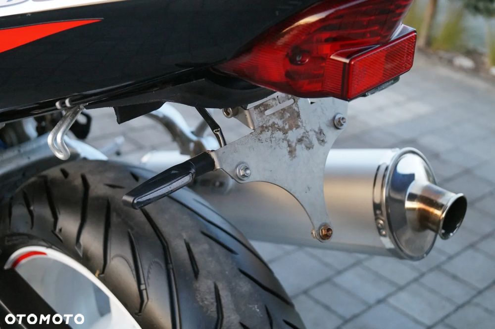 Suzuki GSX-R - 19