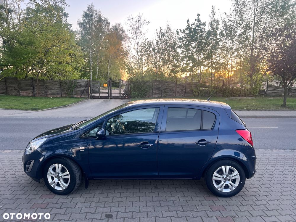 Opel Corsa 1.4 16V Cosmo - 7