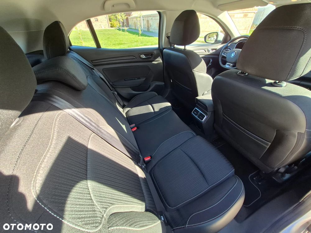 Renault Megane TCe 115 GPF ZEN - 26
