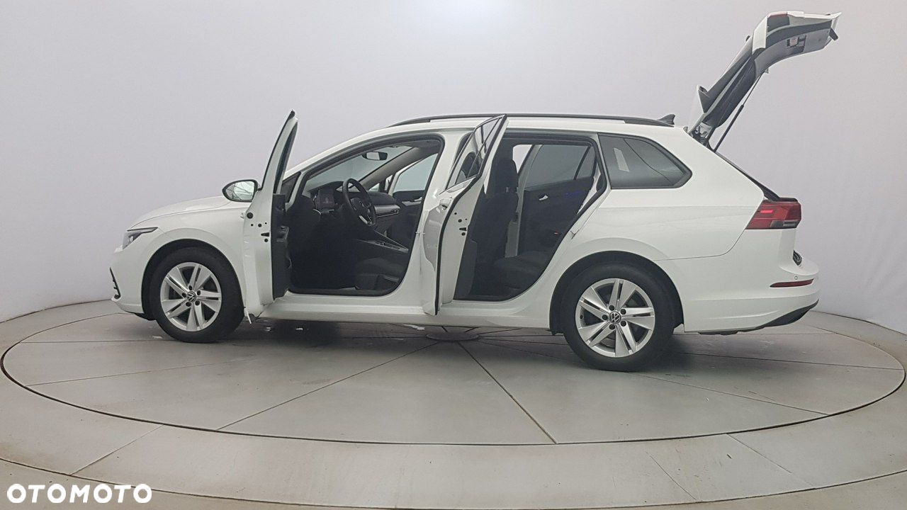 Volkswagen Golf - 11