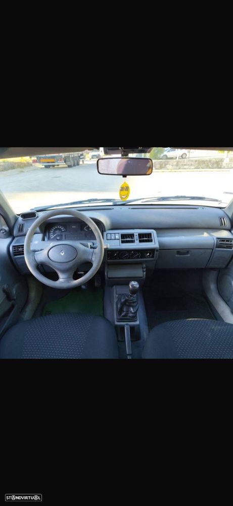 Renault Clio 1.2 - 3