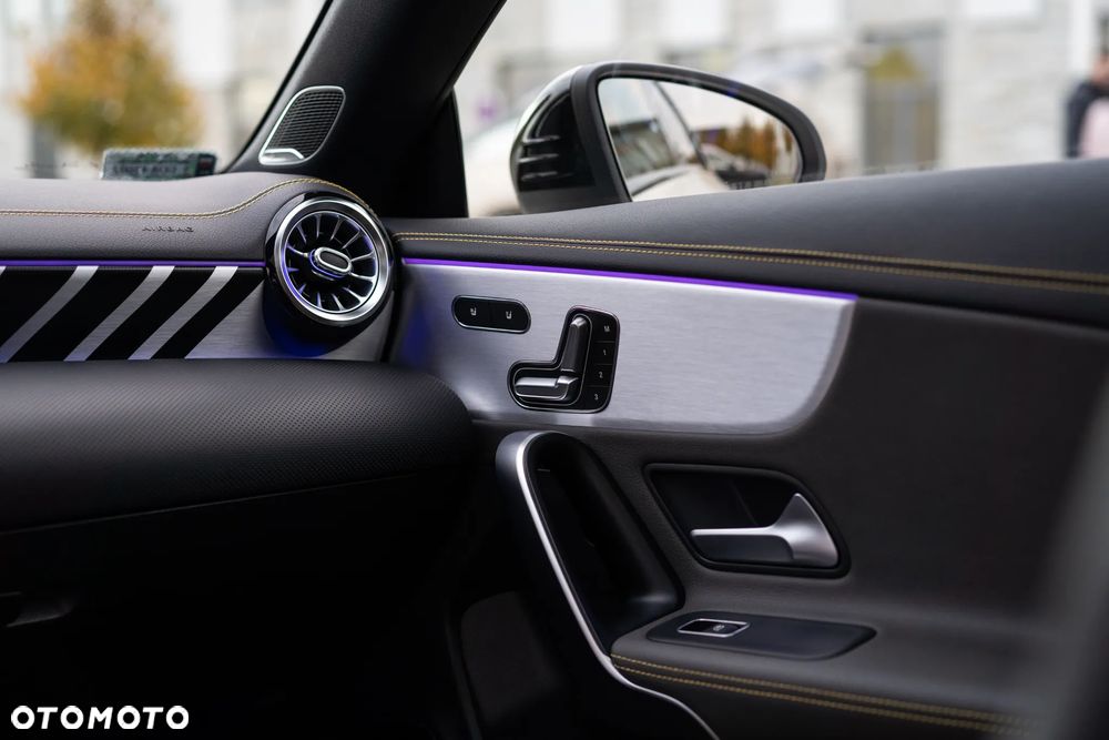 Mercedes-Benz CLA - 6