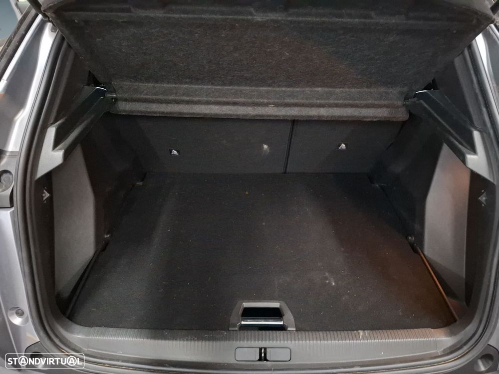 Peugeot 2008 1.2 PureTech Allure - 23