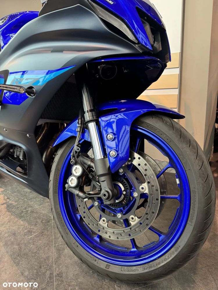 Yamaha R7 - 9