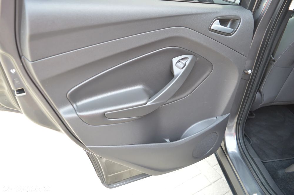 Ford Kuga 2.0 TDCi 4WD Titanium - 16