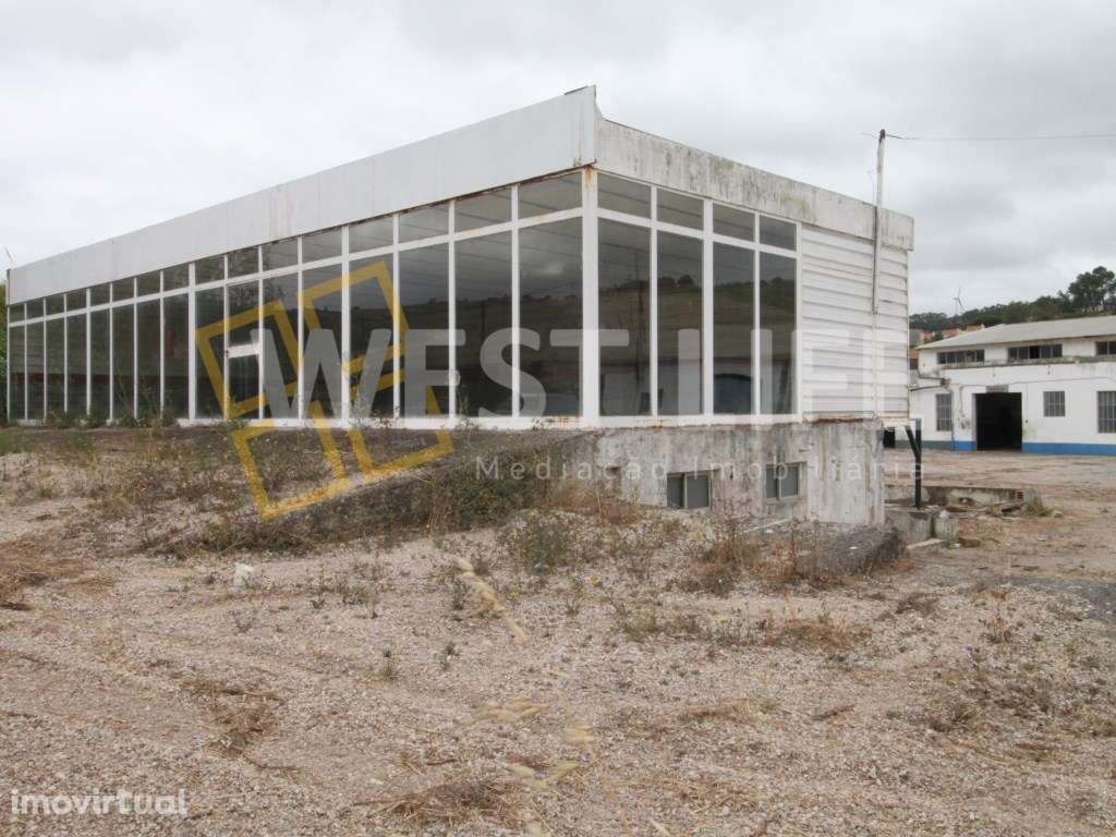 Armazém inserido em 4040m2 de terreno para atividades industriais -... - Grande imagem: 3/29