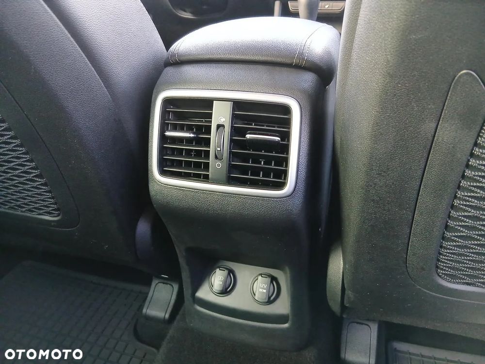 Kia Sportage 1.6 T-GDI Business Line 4WD - 32