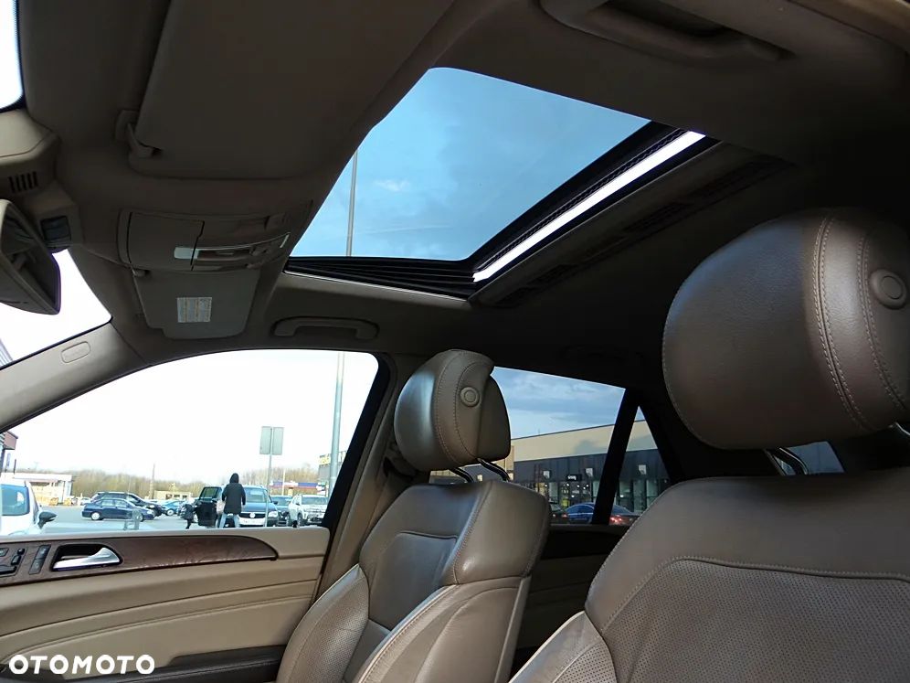 Mercedes-Benz ML 350 BlueTEC 4MATIC 7G-TRONIC - 35