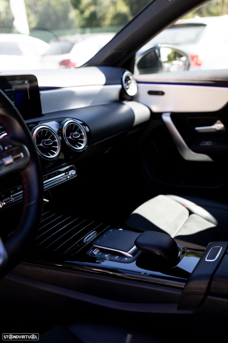 Mercedes-Benz CLA 250 e AMG Line - 36